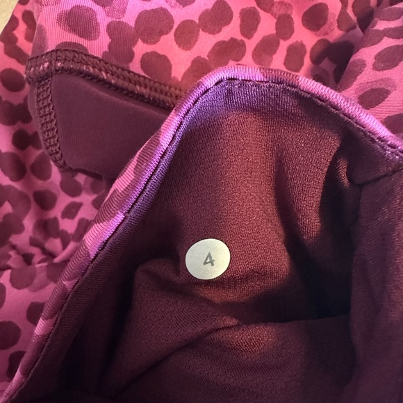 Lululemon maroon leggings - Picture 4 of 4